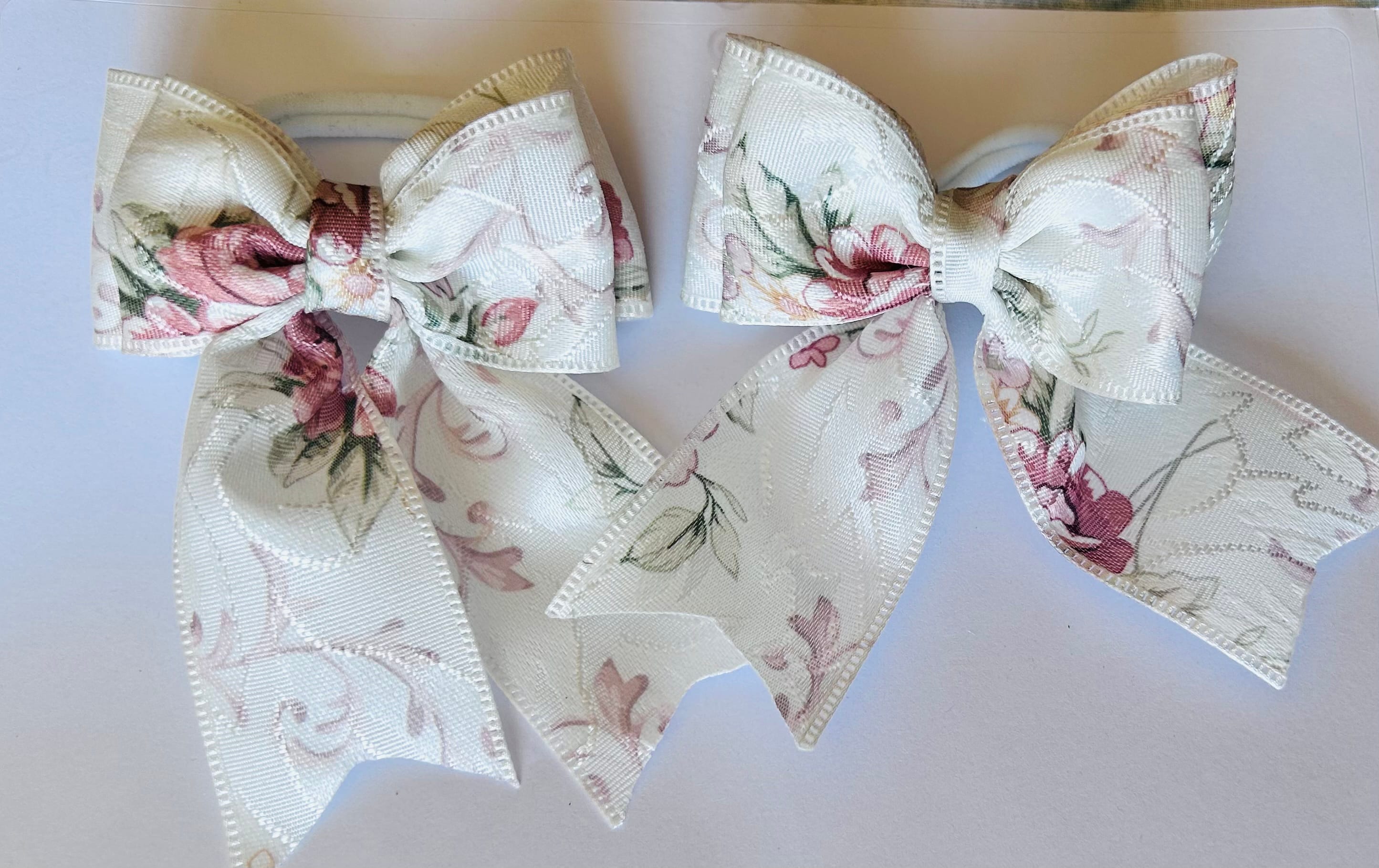 Vintage Bloom Bows